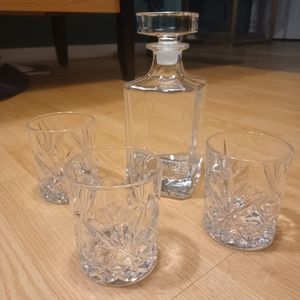 Whiskey decanter set